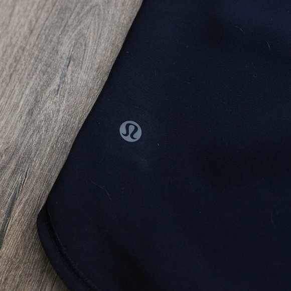 Lululemon On The Fly skirt 4 black - Picture 6 of 9